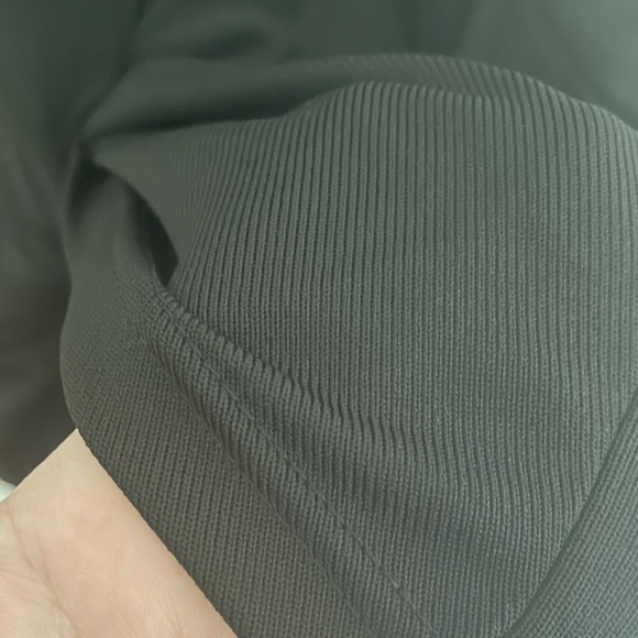 Black long sleeve shirt with knot detail - Picture 3 of 4